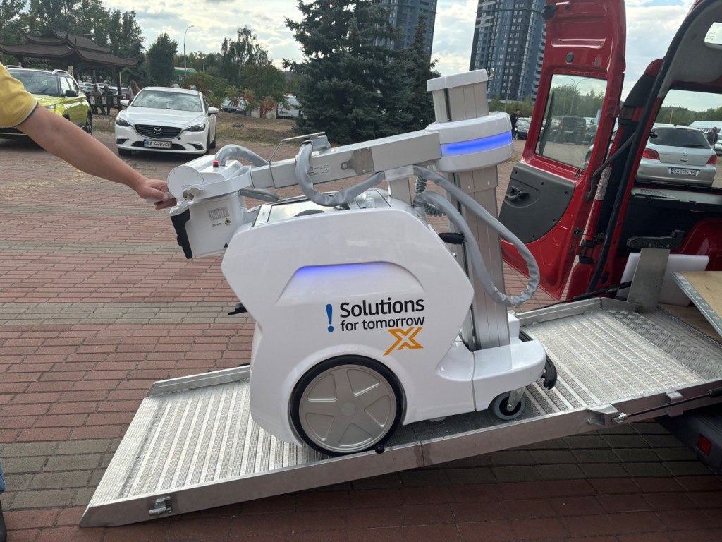!M1 diagnostic mobile x-ray unit_Kyiv_10.24